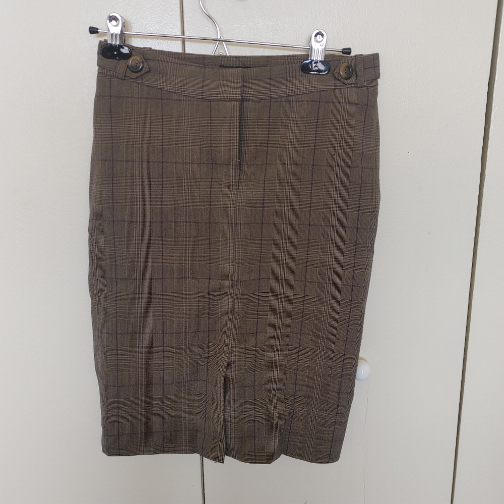 H & M Tan and Black Plaid Skirt Size 4 US